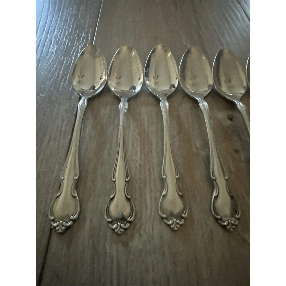 SET OF 7 WM ROGERS CUSTOM STAINLESS‎ STEEL ROYAL SPLENDOR 6-1/4
